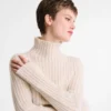 Ecru – Strickpullover mit hohem Kragen