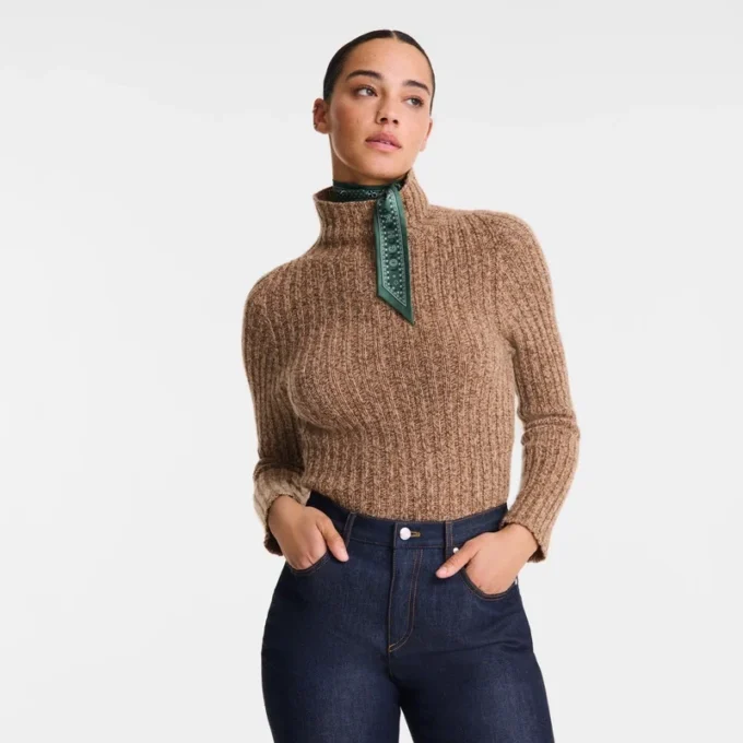 Schokoladenbraun – Strickpullover mit hohem Kragen