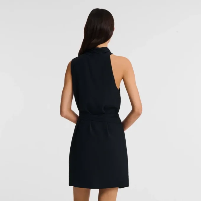 Schwarz – Fließendes Kreppkleid
