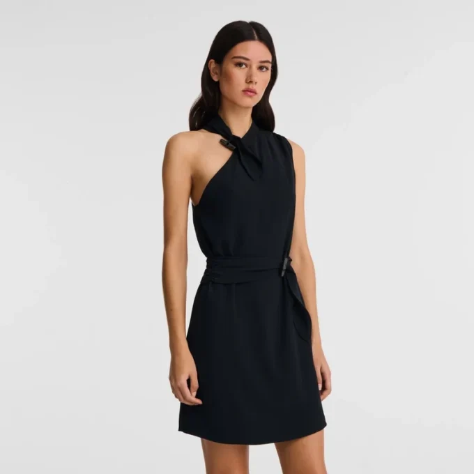 Schwarz – Fließendes Kreppkleid
