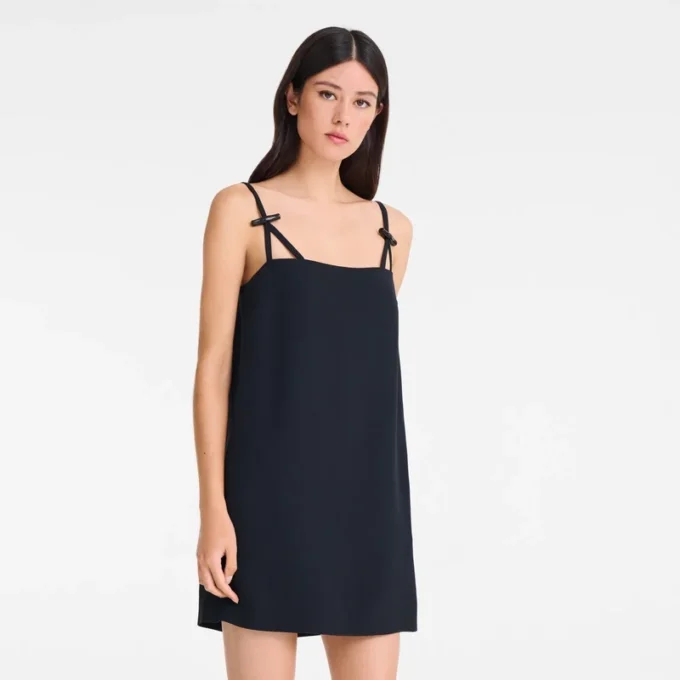 Schwarz – Kreppkleid