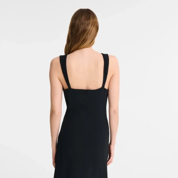 Schwarz – Langes Kleid aus Krepp
