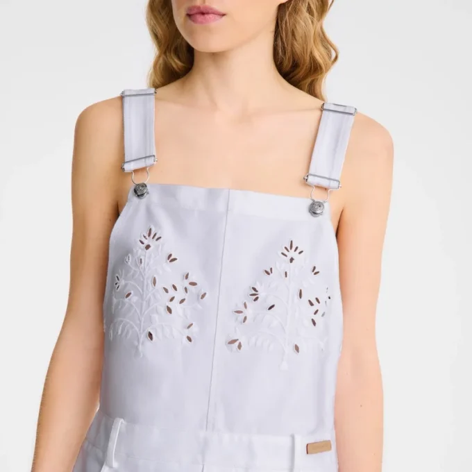 Weiß – Besticktes Gabardine-Kleid